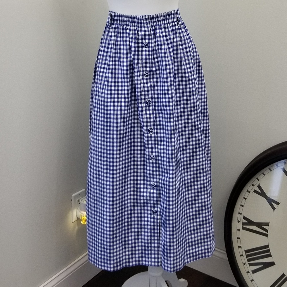 Vintage checkered skirt with pockets